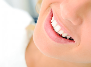 como-clarear-os-dentes-odontoxis-curitiba